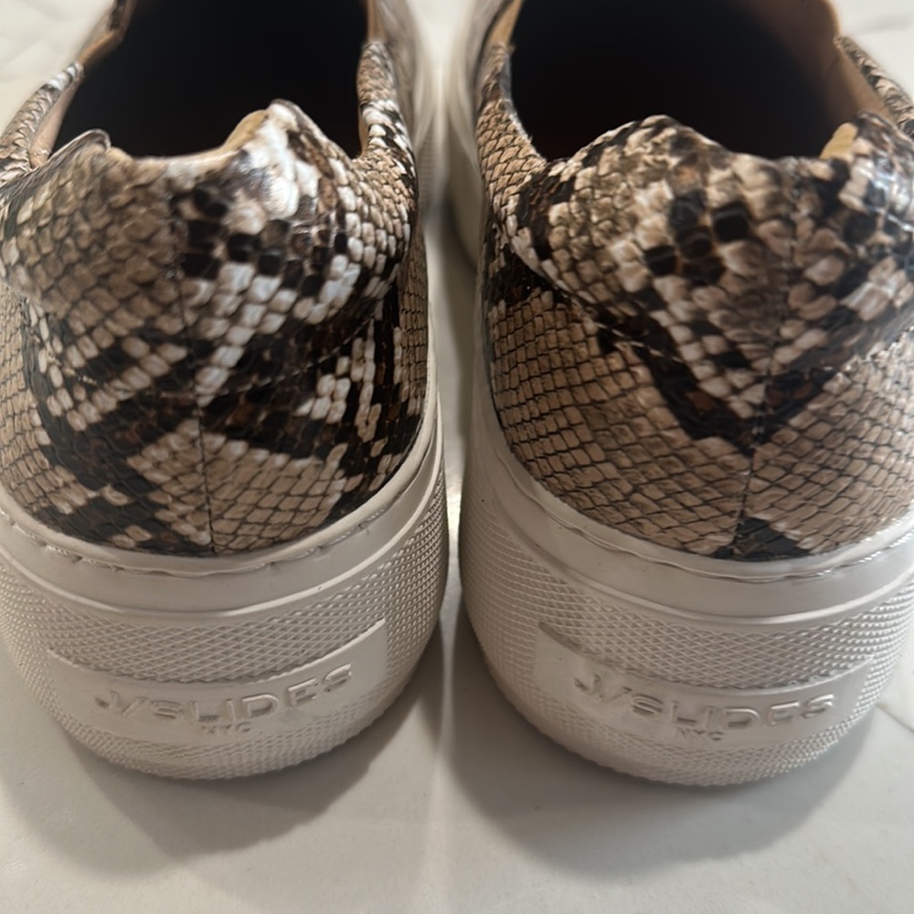 J/ Slides sneak print sneakers size 7.5 - Picture 3 of 7
